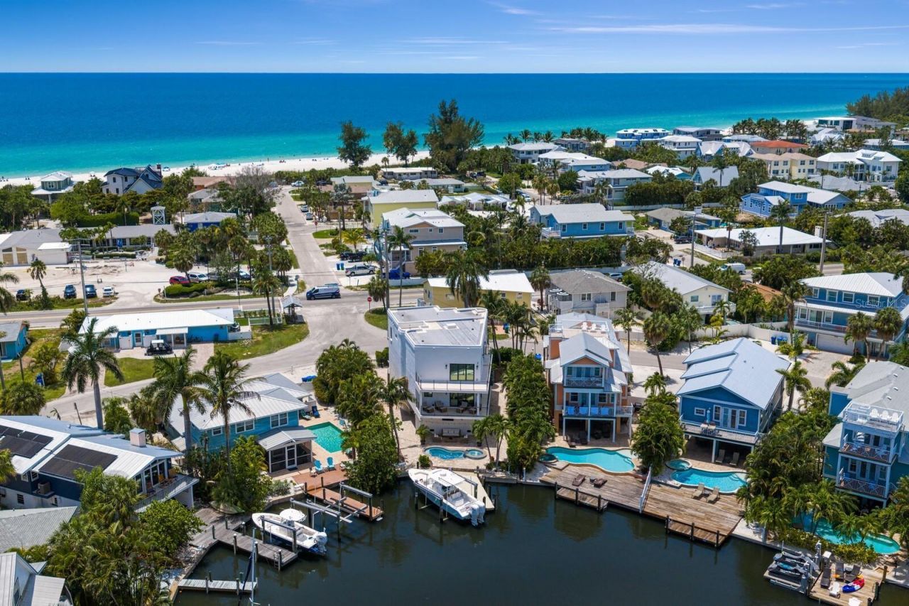 201 N Harbor Drive, Holmes Beach, FL 34217 Photo