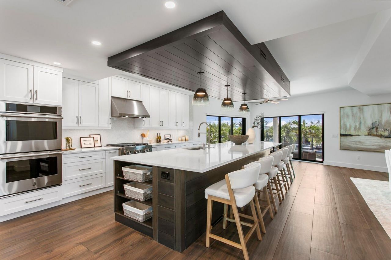 201 N Harbor Drive, Holmes Beach, FL 34217 Photo