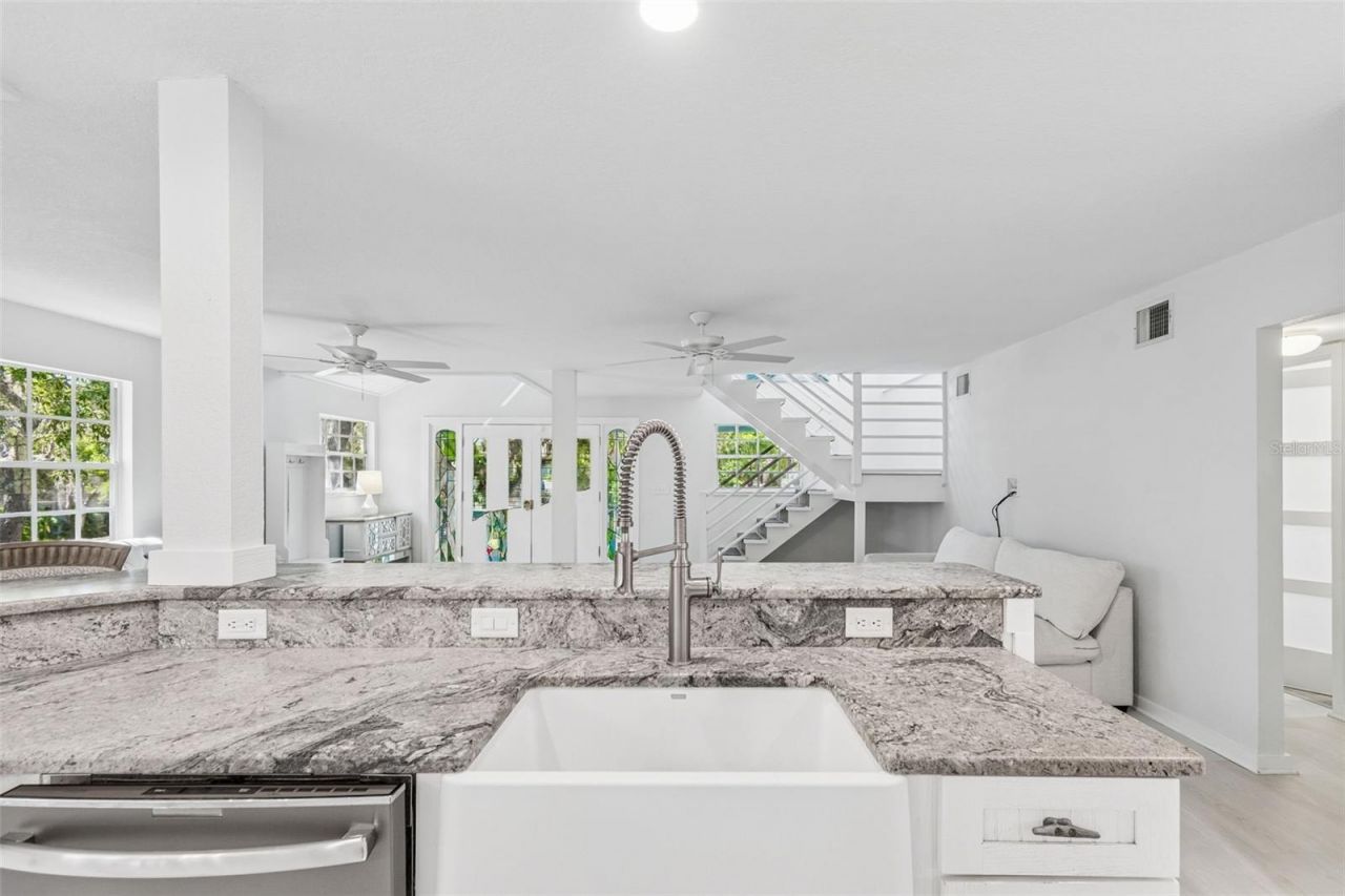 416 Tennessee Avenue, Crystal Beach, FL 34681 Photo