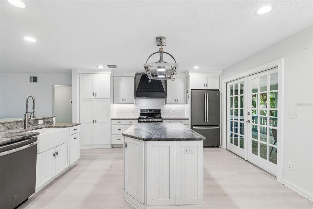 416 Tennessee Avenue, Crystal Beach, FL 34681 Photo
