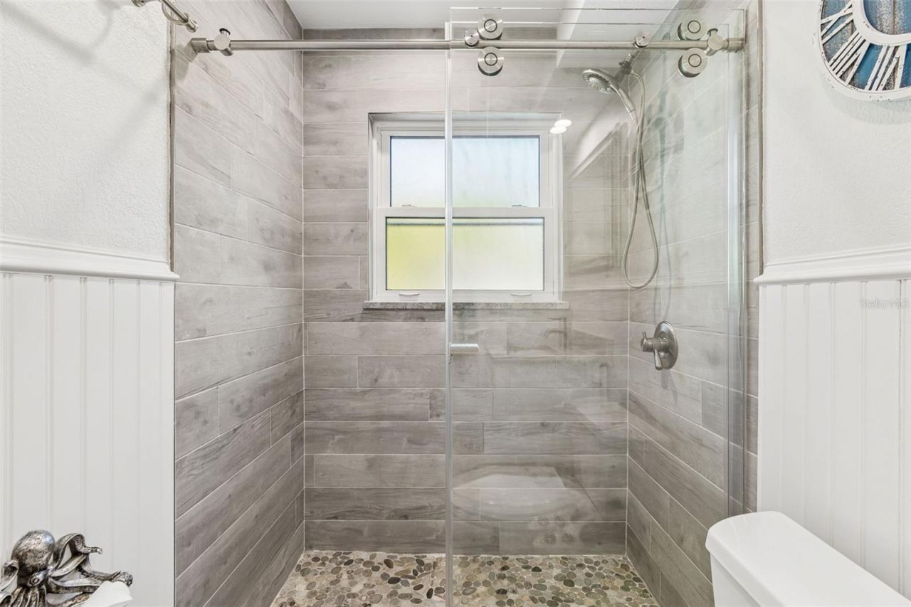 416 Tennessee Avenue, Crystal Beach, FL 34681 Photo