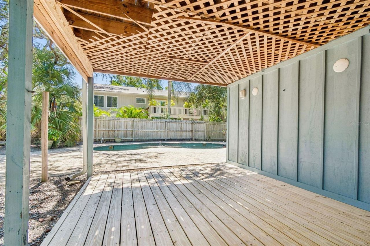 416 Tennessee Avenue, Crystal Beach, FL 34681 Photo