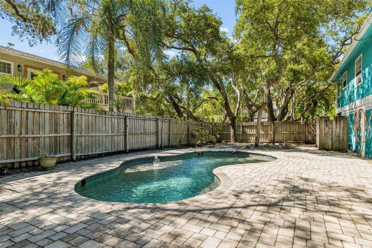 416 Tennessee Avenue, Crystal Beach, FL 34681 Photo