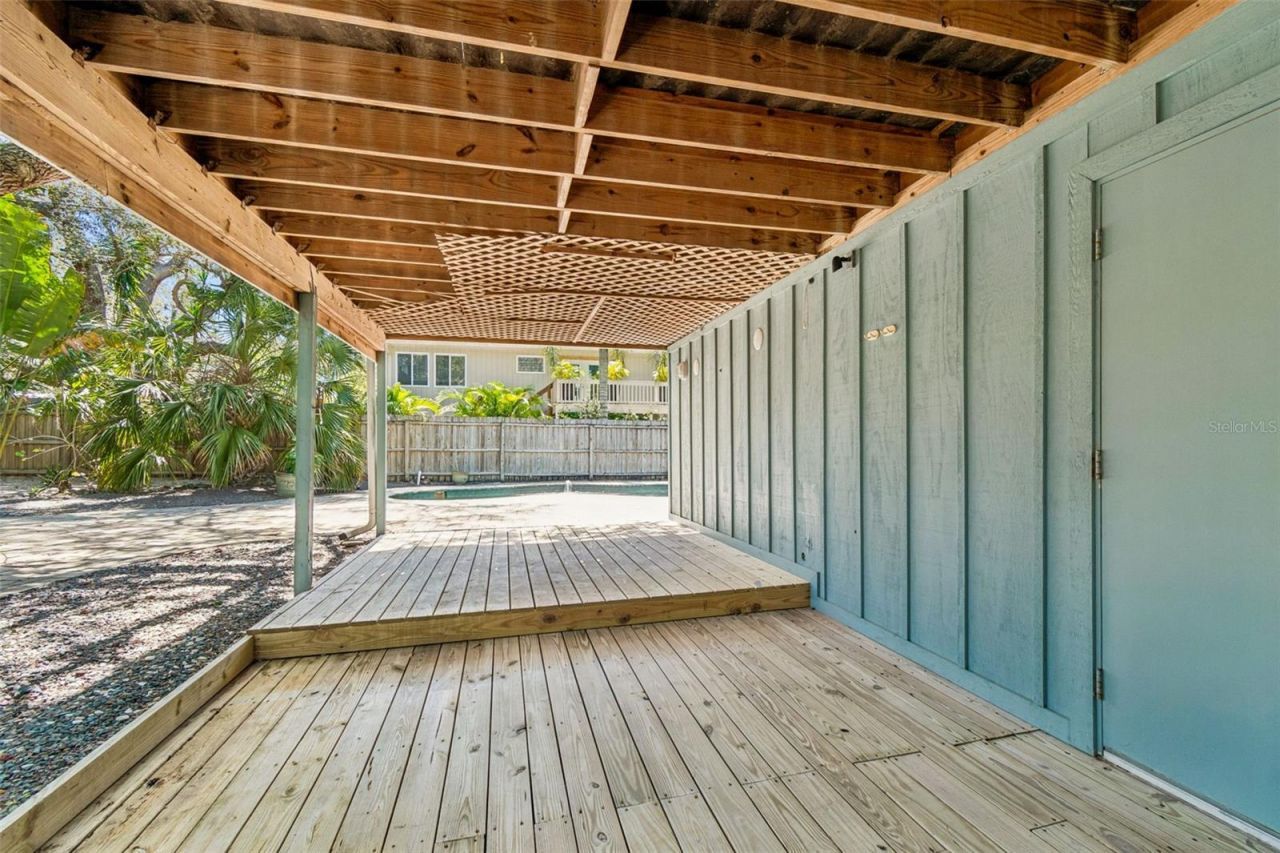 416 Tennessee Avenue, Crystal Beach, FL 34681 Photo