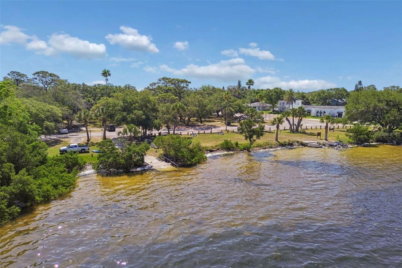 416 Tennessee Avenue, Crystal Beach, FL 34681 Photo