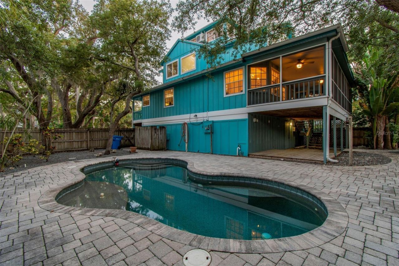 416 Tennessee Avenue, Crystal Beach, FL 34681 Photo