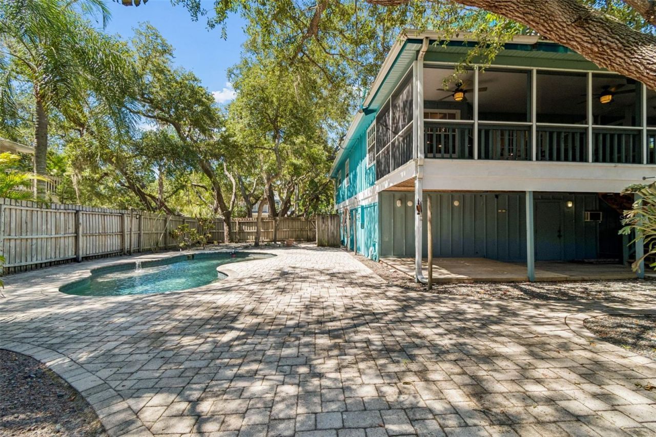 416 Tennessee Avenue, Crystal Beach, FL 34681 Photo