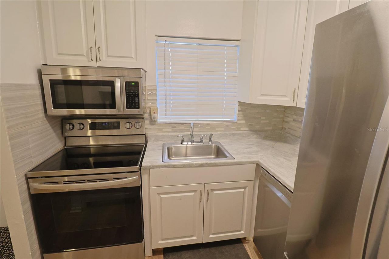 5955 Palm Lane , Unit A33, Bradenton, FL 34207 Photo