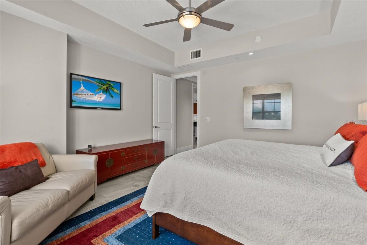 888 S Orange Avenue, Unit 2C, Sarasota, FL 34236 Photo