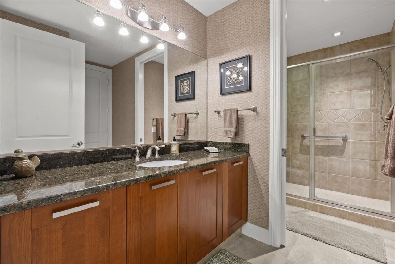 888 S Orange Avenue, Unit 2C, Sarasota, FL 34236 Photo