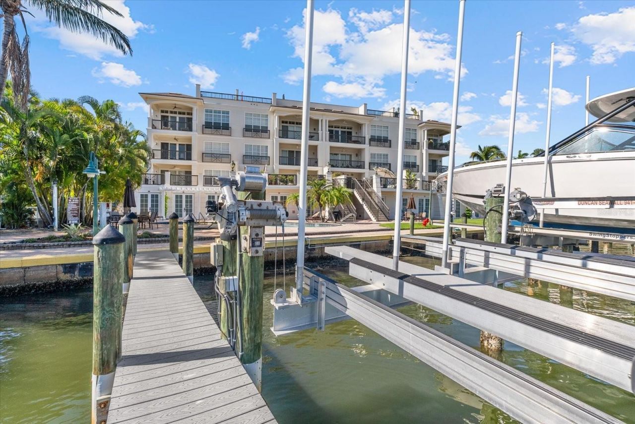 888 S Orange Avenue, Unit 2C, Sarasota, FL 34236 Photo
