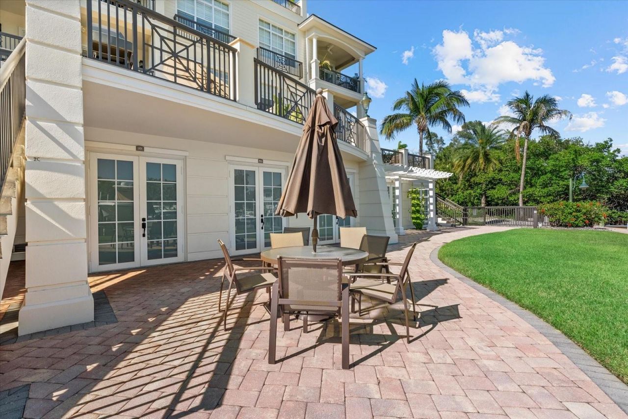 888 S Orange Avenue, Unit 2C, Sarasota, FL 34236 Photo