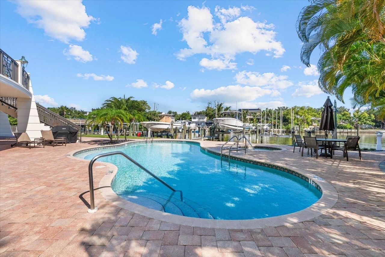 888 S Orange Avenue, Unit 2C, Sarasota, FL 34236 Photo