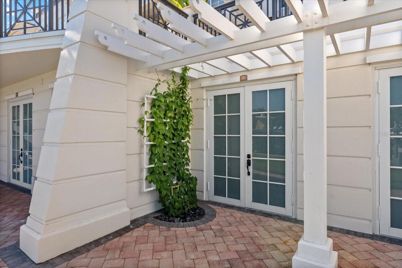888 S Orange Avenue, Unit 2C, Sarasota, FL 34236 Photo