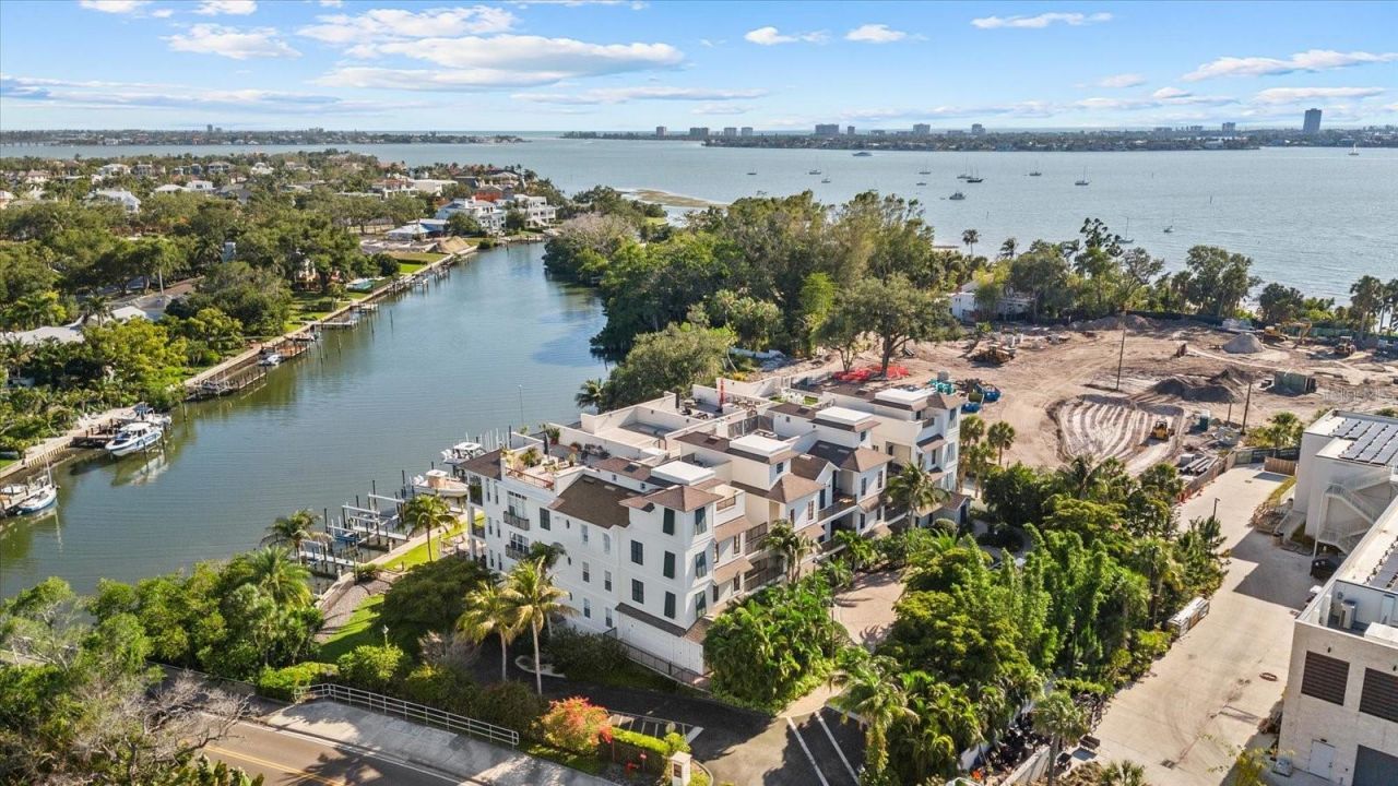 888 S Orange Avenue, Unit 2C, Sarasota, FL 34236 Photo