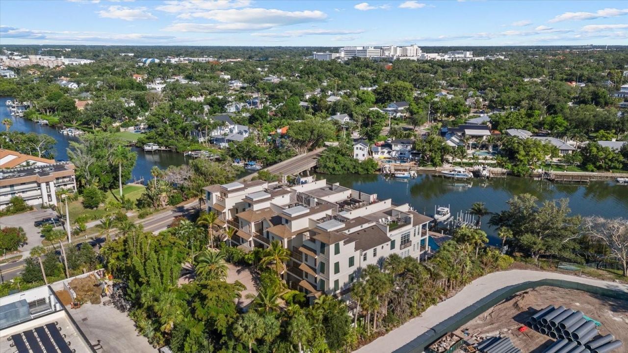 888 S Orange Avenue, Unit 2C, Sarasota, FL 34236 Photo