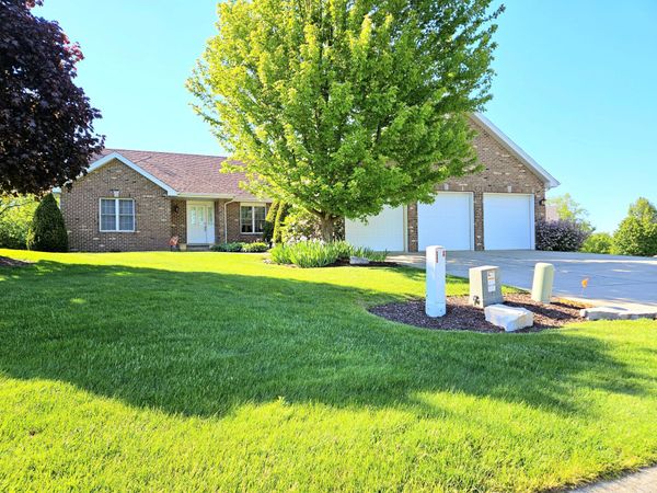 88 Bergamo Court , Crown Point, IN 46307