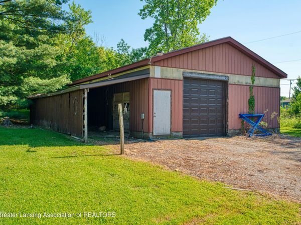 4580 N Smith Road, Dimondale, MI 48821
