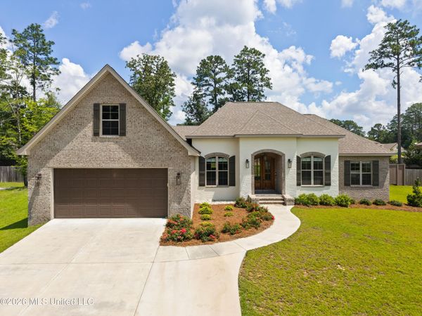 32 Carlsbad , Hattiesburg, MS 39402