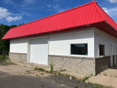 3598 W Highway 30 , Ellendale, MN 56026