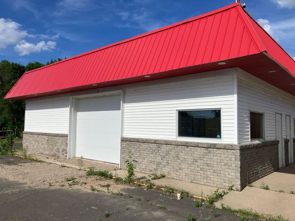 3598 W Highway 30 , Ellendale, MN 56026