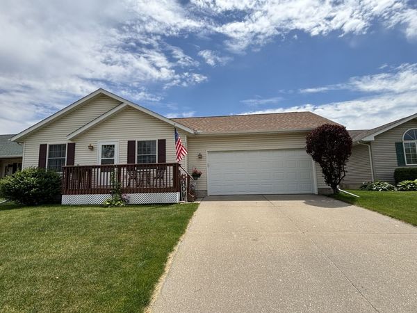 1114 17th Avenue , Silvis, IL 61282