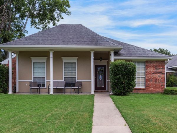104 Riesling Circle , Broussard, LA 70518