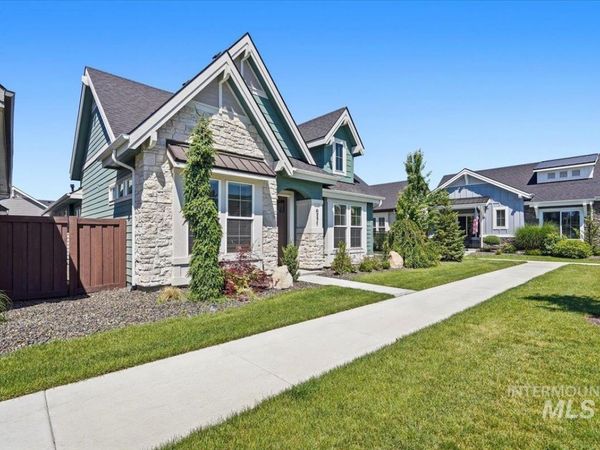 6231 N Vicenza Ave, Meridian, ID 83646