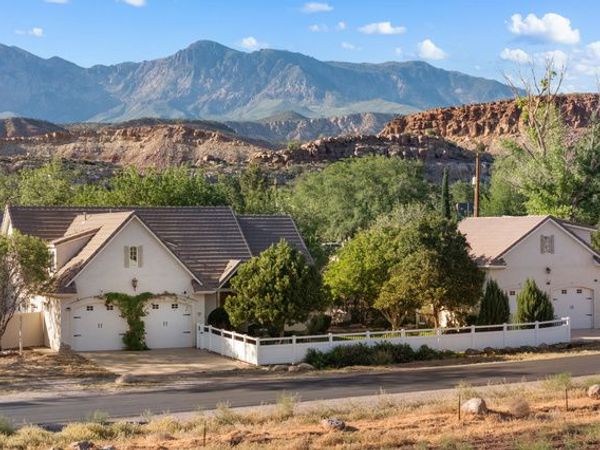 20 S VALLEY RD , Leeds, UT 84746