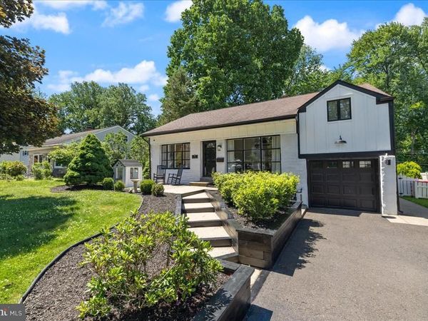 598 CONSTITUTIONAL DRIVE, WARMINSTER, PA 18974