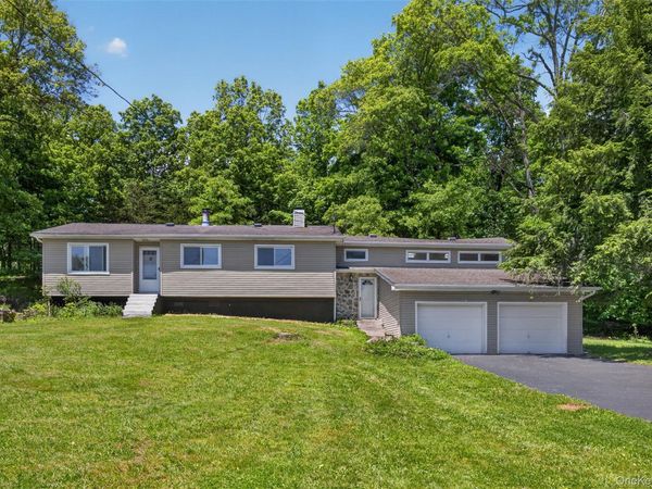85 Toleman Road , Washingtonville, NY 10992