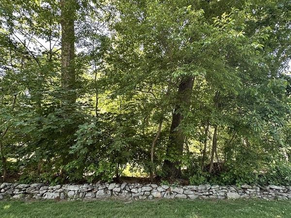 77 Gregory Dr, Seekonk, MA 02771