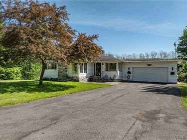 898 County Route 21, Hannibal, NY 13074