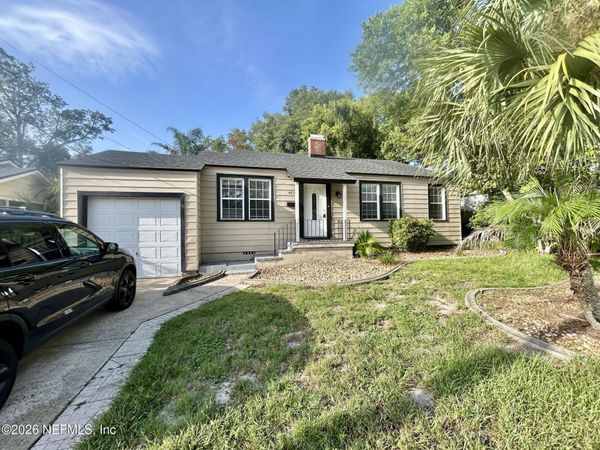4614 BIRKENHEAD Road, Jacksonville, FL 32210