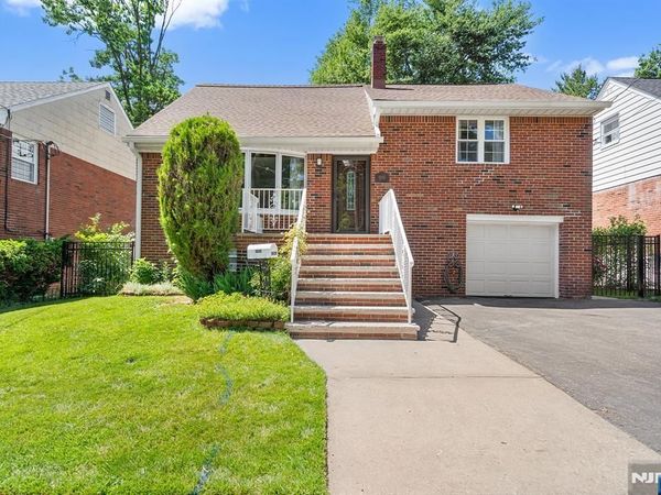 1095 Harvard Place, FORT LEE, NJ 07024