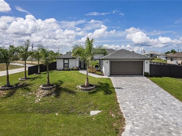 2206 NW 26th ST , CAPE CORAL, FL 33993