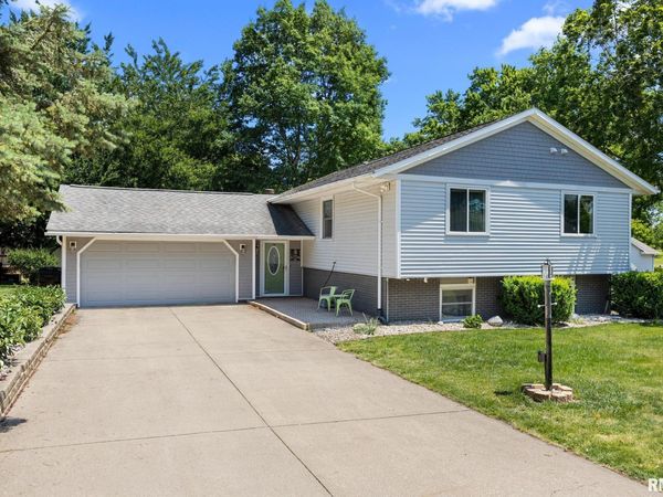 212 N OSTROM Avenue, Princeville, IL 61559