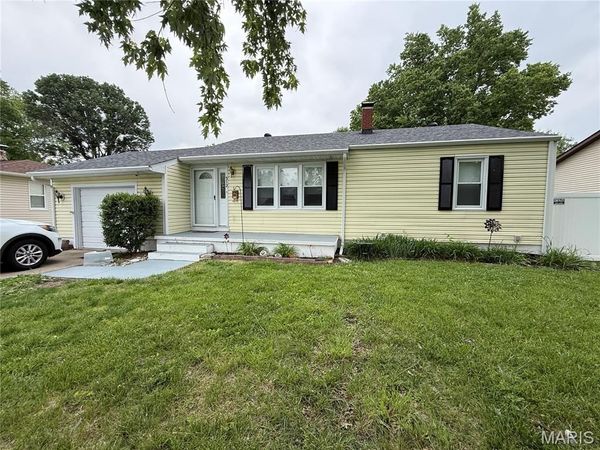 512 E Jefferson Street , O'Fallon, IL 62269