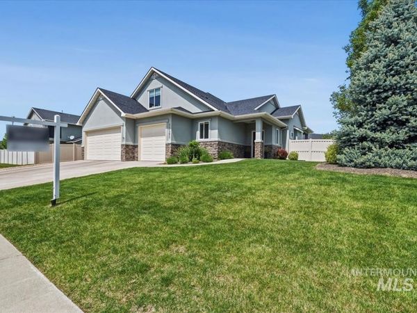 11592 W Shortcreek, Star, ID 83669