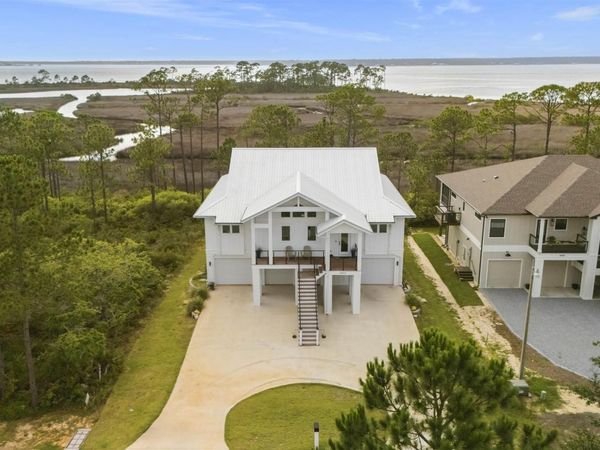 5402 North Shore Rd, Pensacola, FL 32507