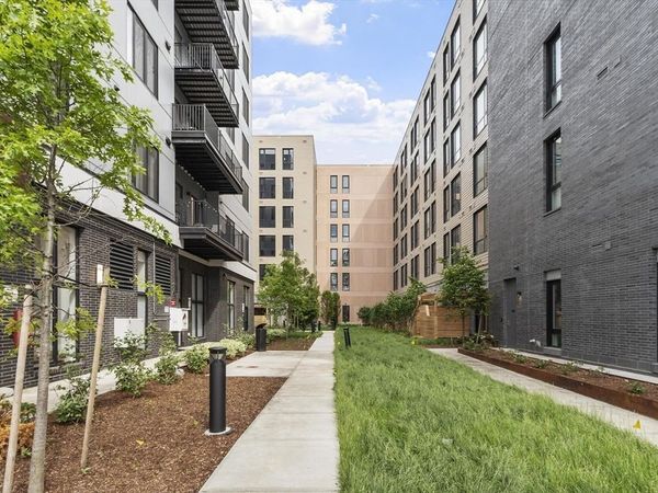 30 Penniman Rd, Unit 402, Boston, MA 02134
