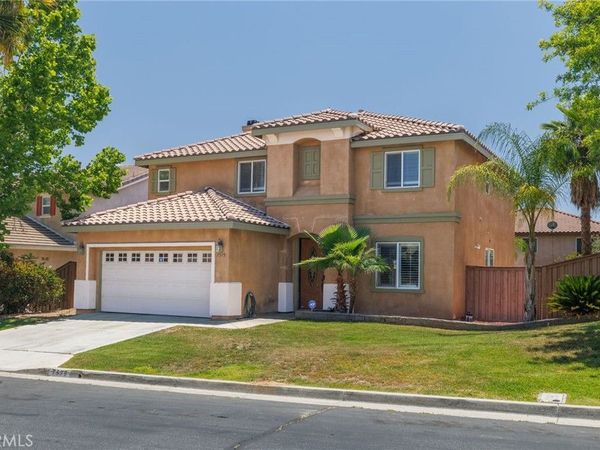 7579 Isla , Hemet, CA 92545