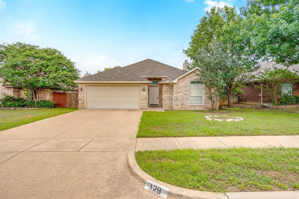 129 Hirth Drive, Crowley, TX 76036 Main Photo