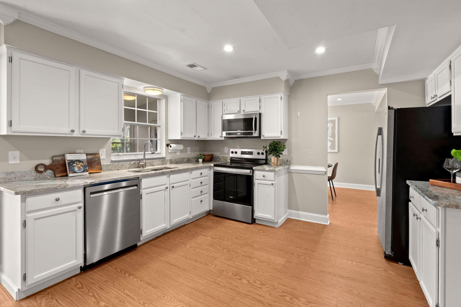 2028 Wild Flower Lane Photo 10