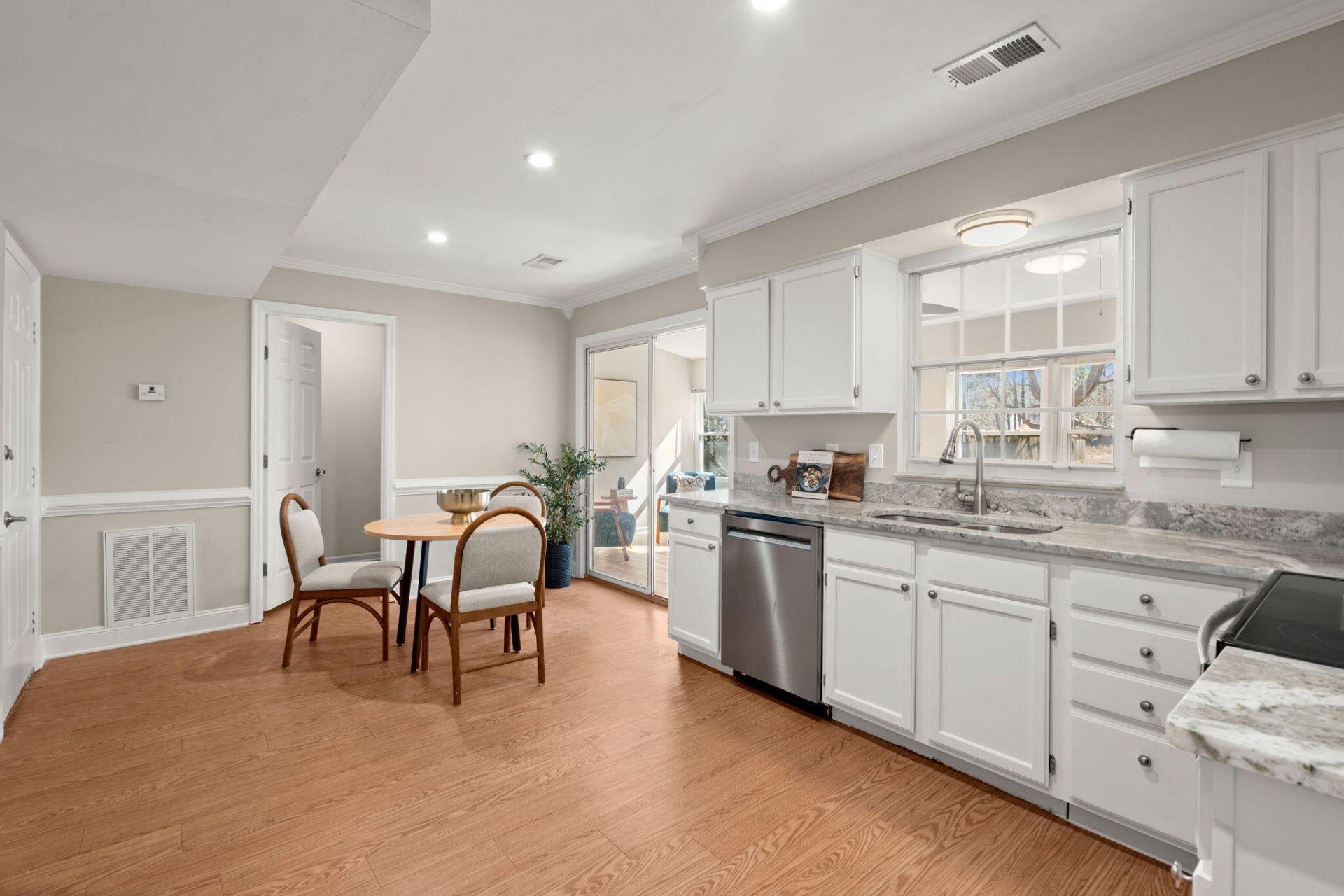 2028 Wild Flower Lane Photo 12