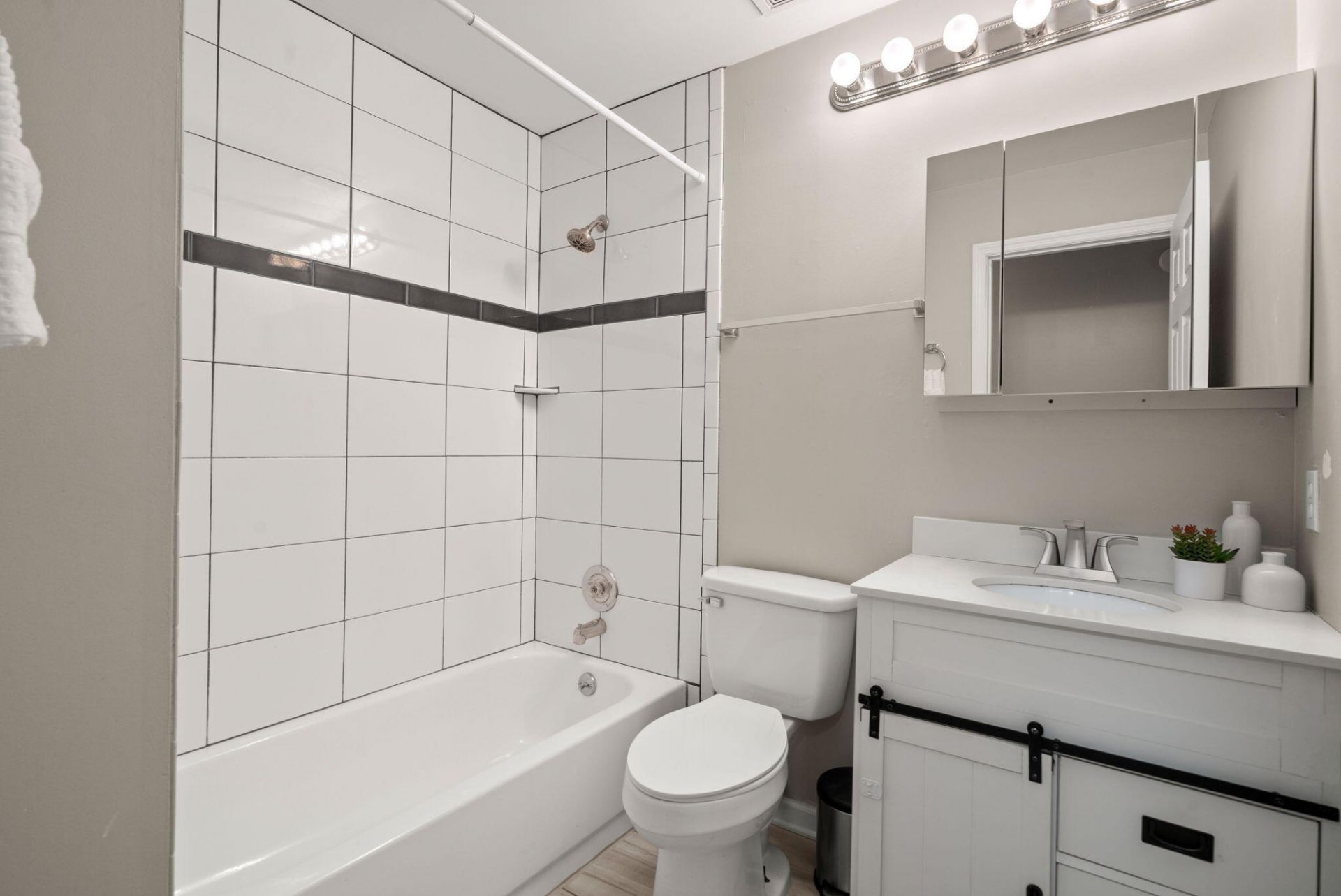 2028 Wild Flower Lane Photo 23