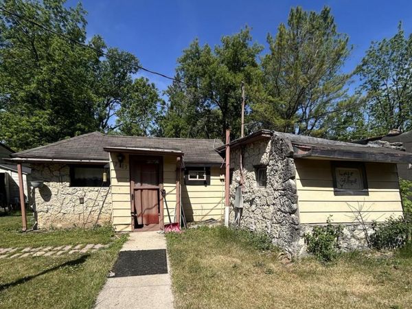 N7113 Honey Creek ROAD, Burlington, WI 53105