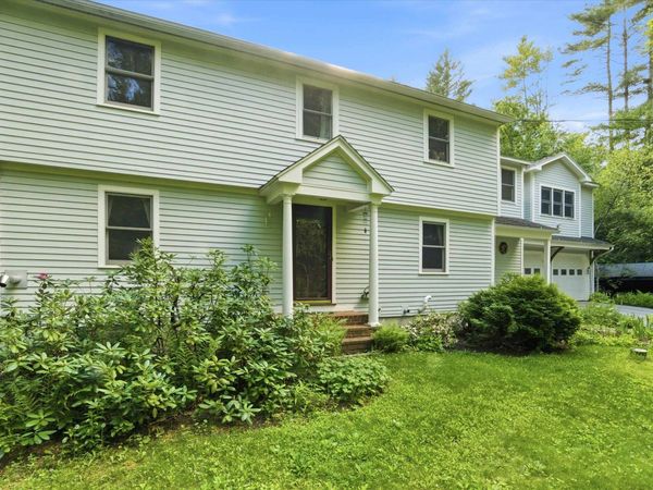 26 Jonathan Lane, Bow, NH 03304