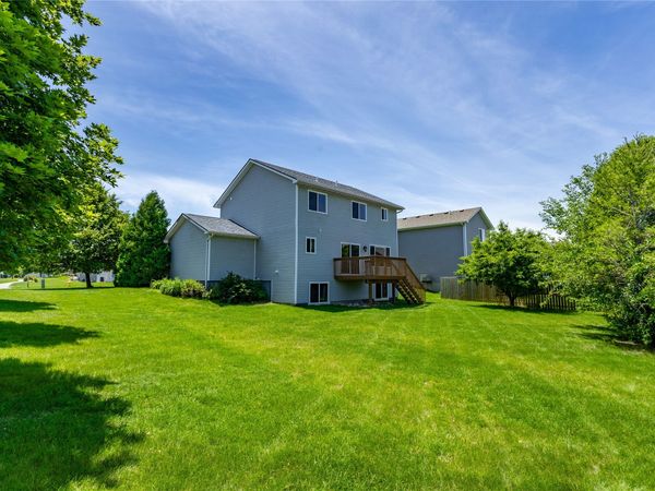 725 SE Ashton Court, Waukee, IA 50263