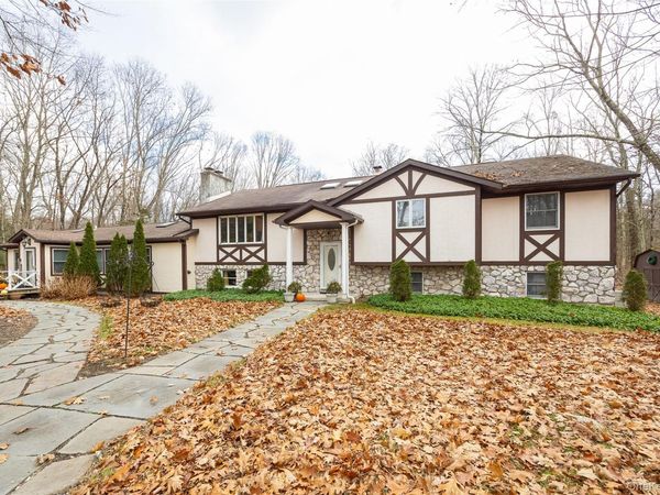 4 Kilmer Road , Hyde Park, NY 12538